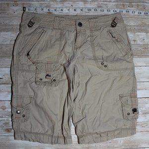 JRs Aeropostale Khaki Cargo Shorts Sz 3/4